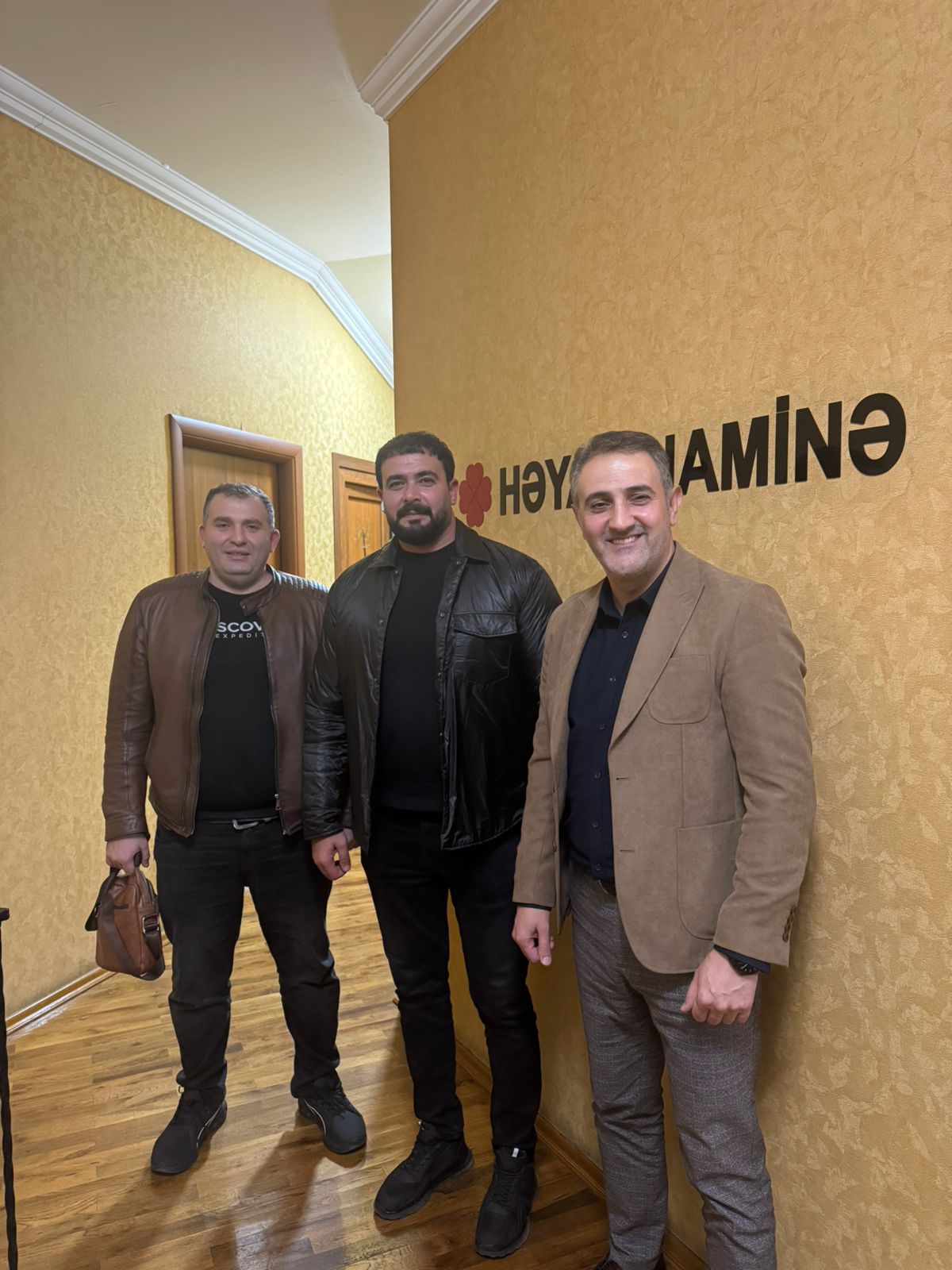 Fariz bəylə 3-cü müsahibəmiz… 12 başlıq!