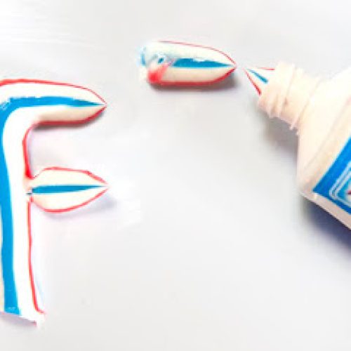 Fluoridli diş pastası öldürür!Sosyal reklama ehtiyac…