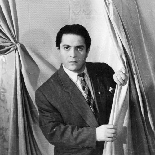 Peşəkar inzibatçı, Bəxtiyar haradadır!?